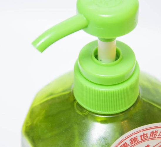 中国癌症高发,与洗洁精有关吗?这3种洗涤剂用法,建议纠正